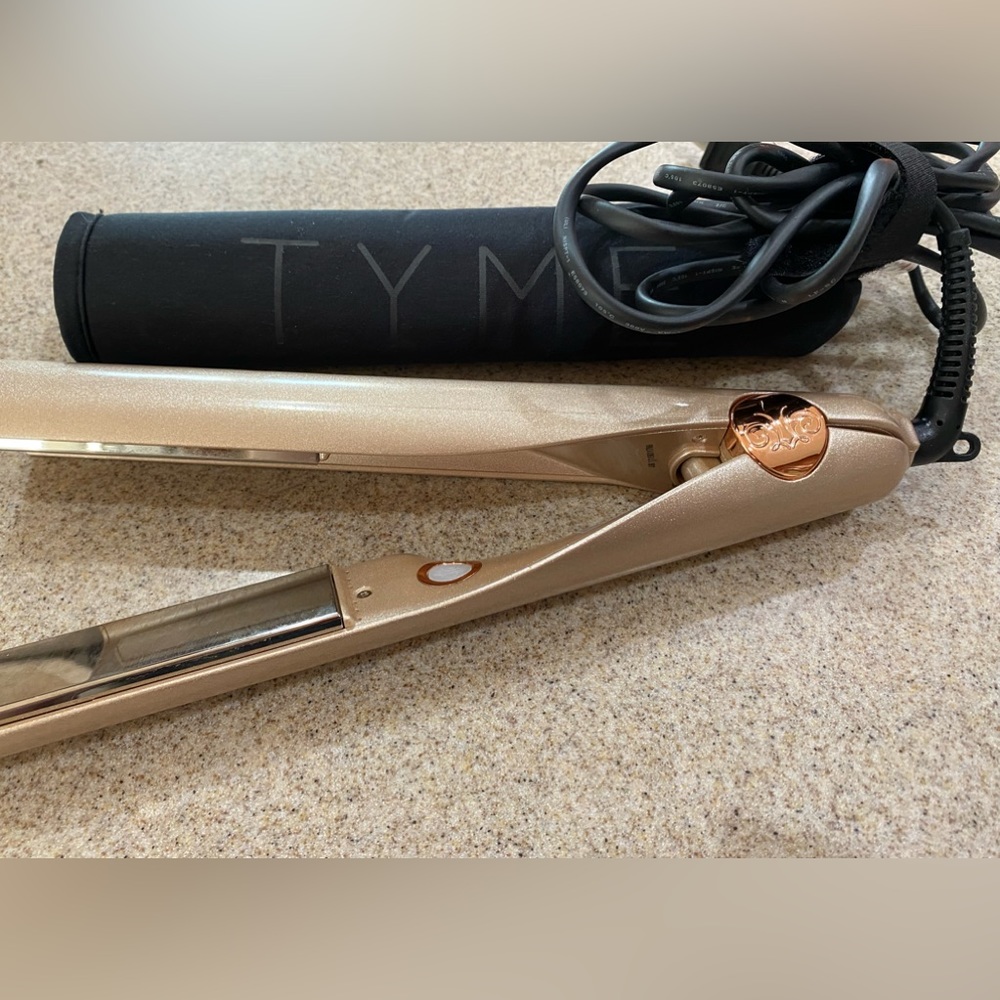 Flat iron